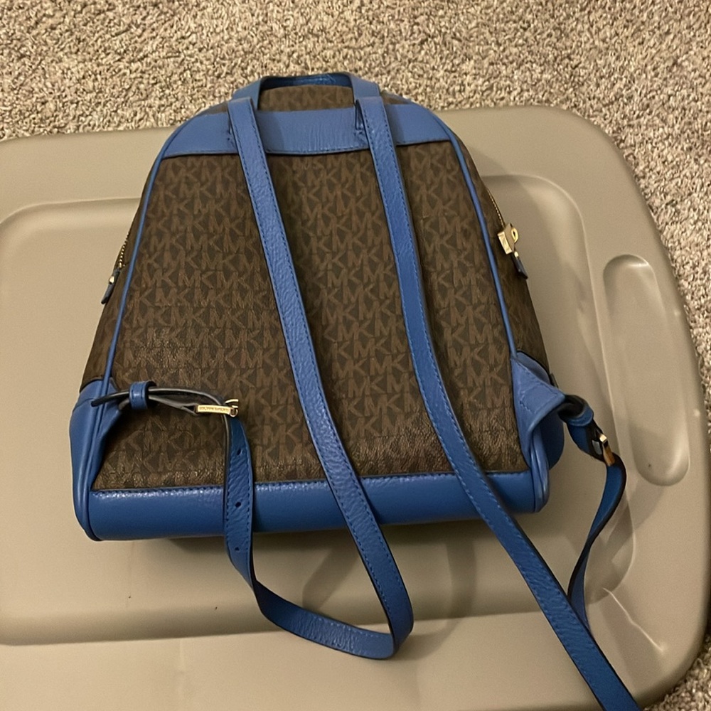 Backpack - Picture 2 of 2